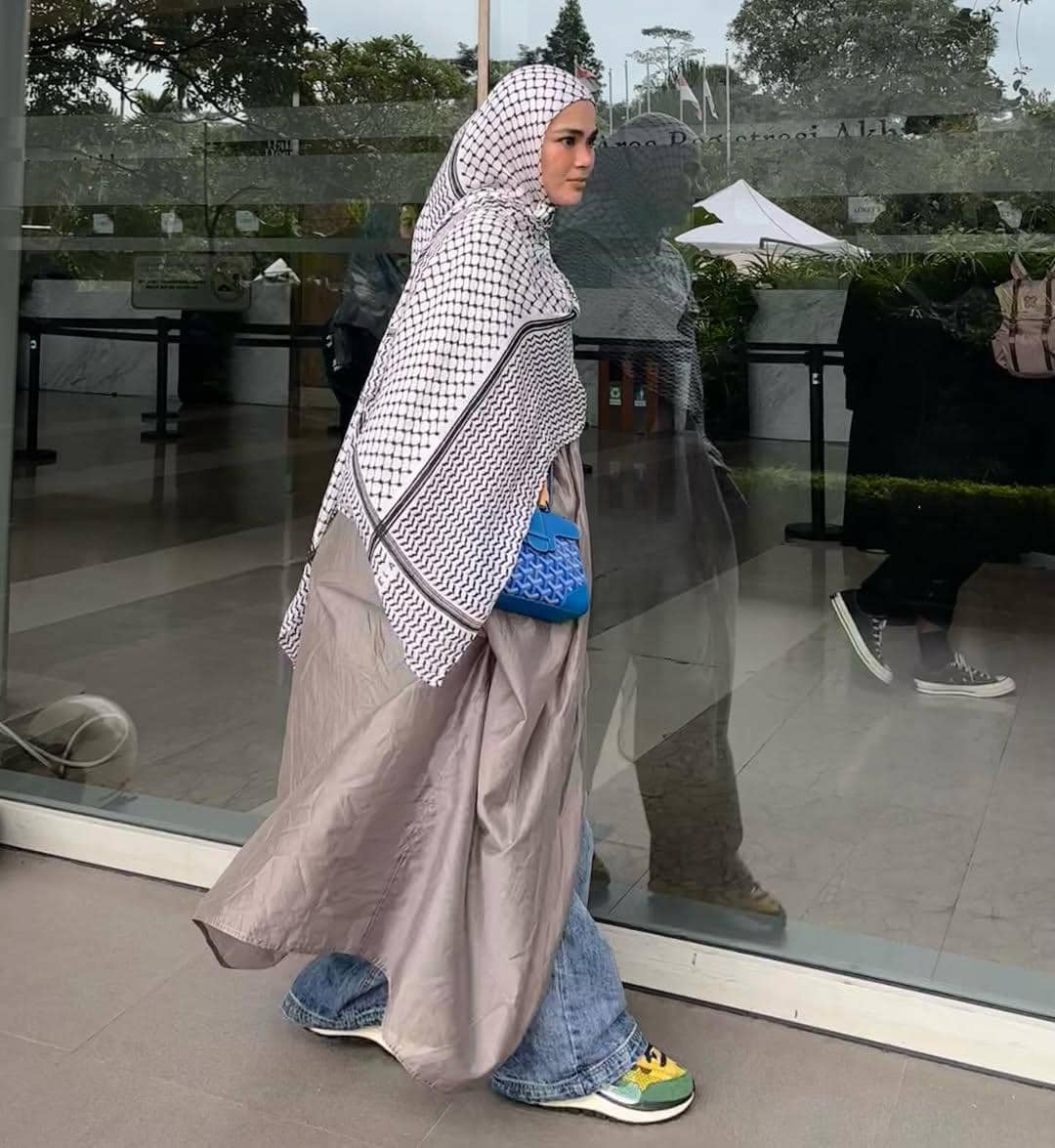 ide outfit abaya a la Sivia Azizah