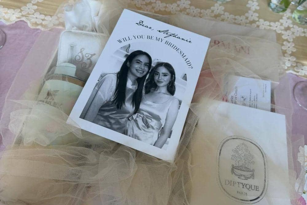 Souvenir Bridesmaids Syifa Hadju beruba Lilin aromaterapi premium