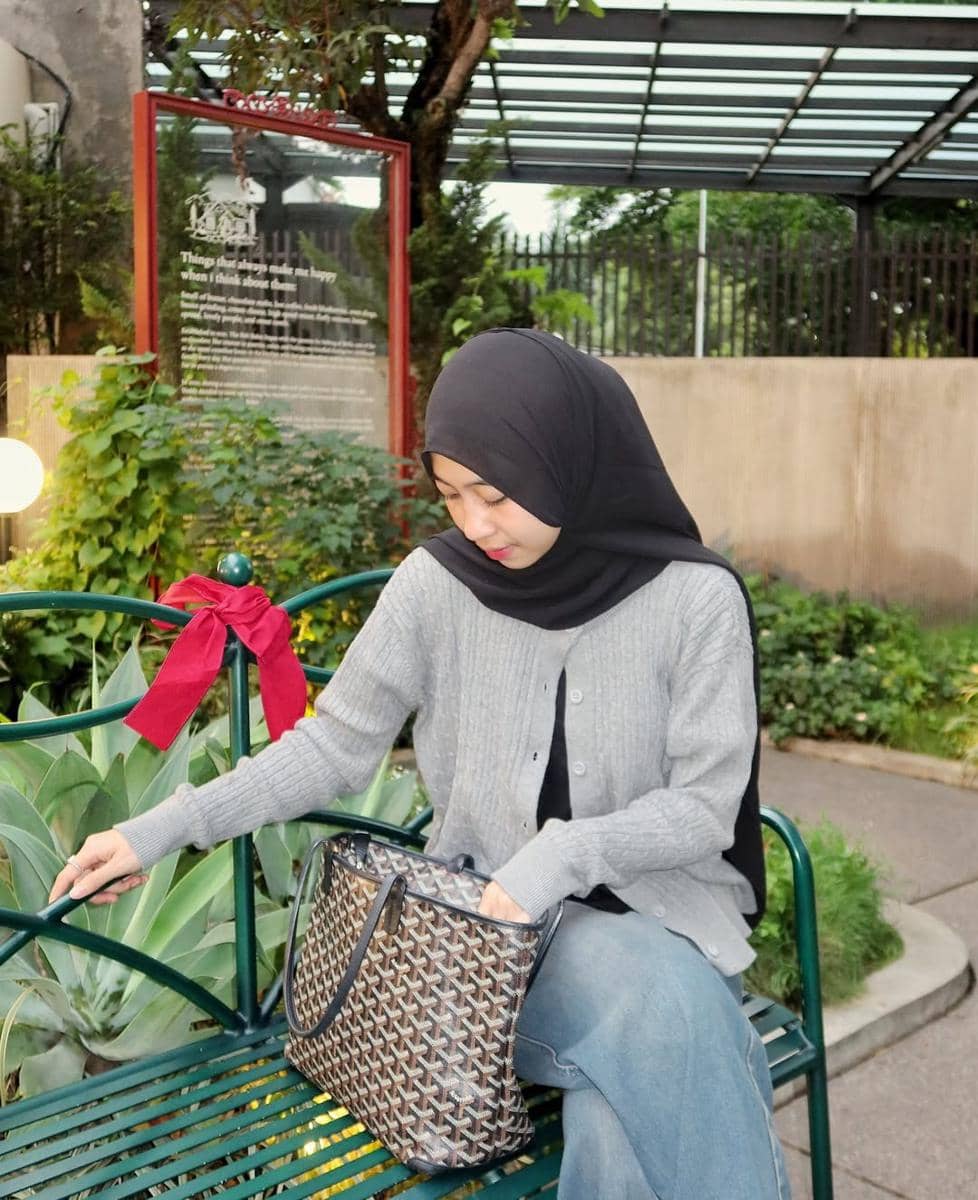 warna baju netral untuk OOTD