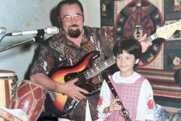 Tamara Bleszynski dan papanya (2)-pDATAbCUccLPLGK6VbLGhUrc4Rg9faPS.jpg