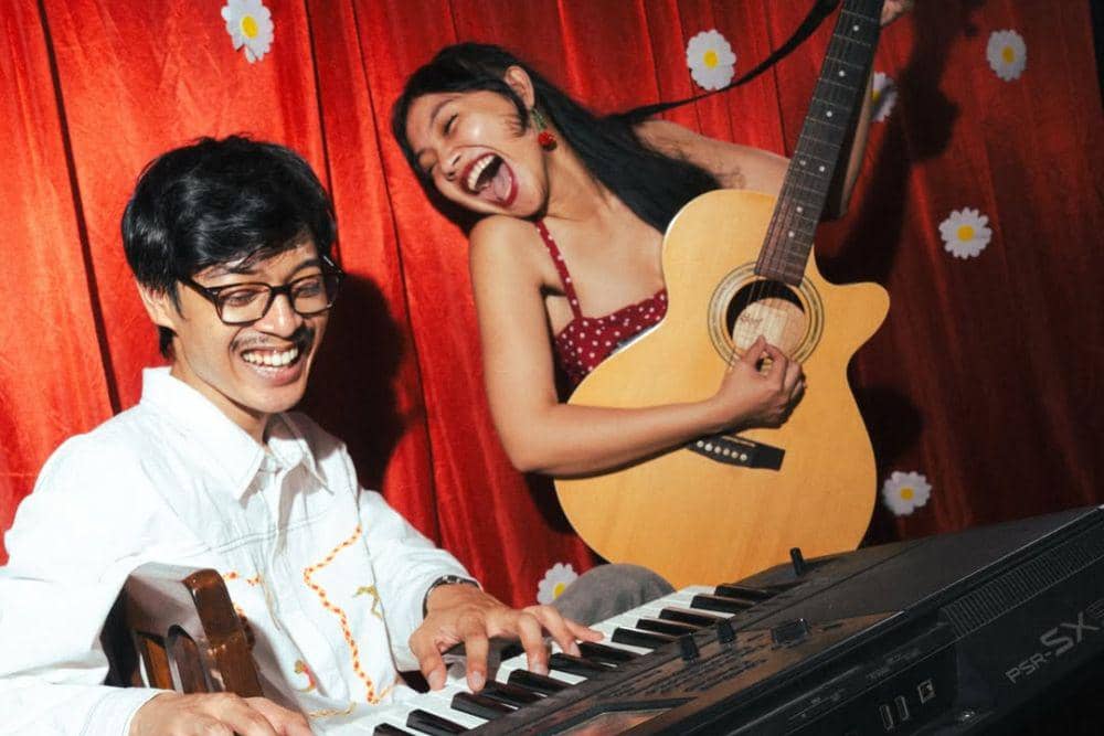 8 Potret Lamaran Aulion dan Pila Novila, Bertema Retro