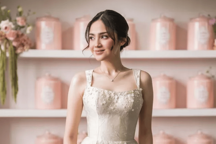 Gaya Syifa Hadju di Bridal Luncheon, Aura Bride-To-Be Makin Terpancar!