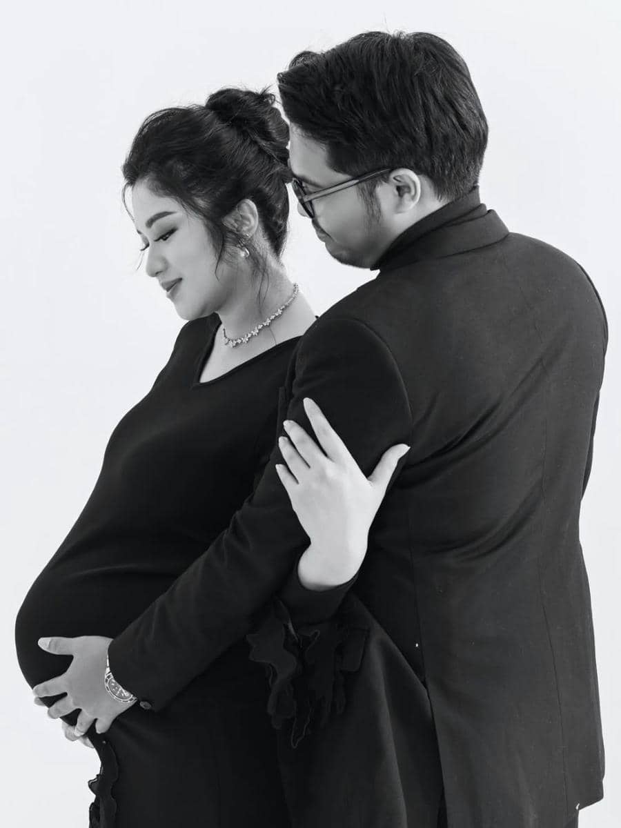 Ochi Rosdiana dan Luthfi Arif