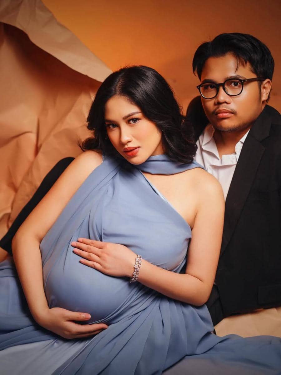 Ochi Rosdiana dan Luthfi Arif