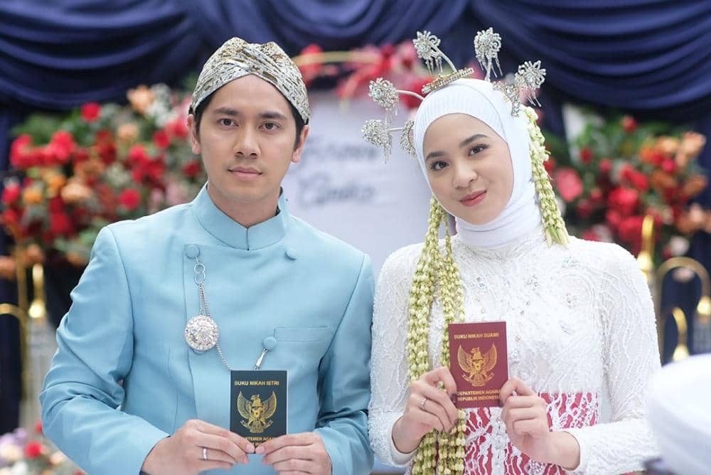 Review Film 'Kupilih Jalur Langit', Pernikahan Dihantui Masa Lalu!