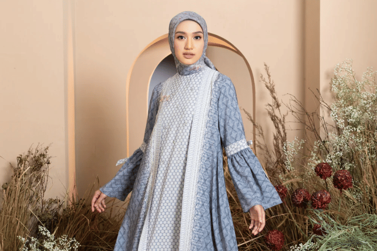 5 Model Gamis Lengan Lonceng Terbaru 2026 Warna Lembut Elegan