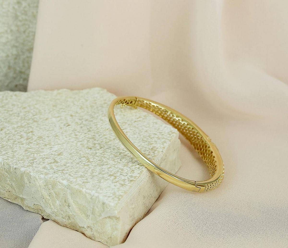 cara membedakan emas asli dengan kuningan