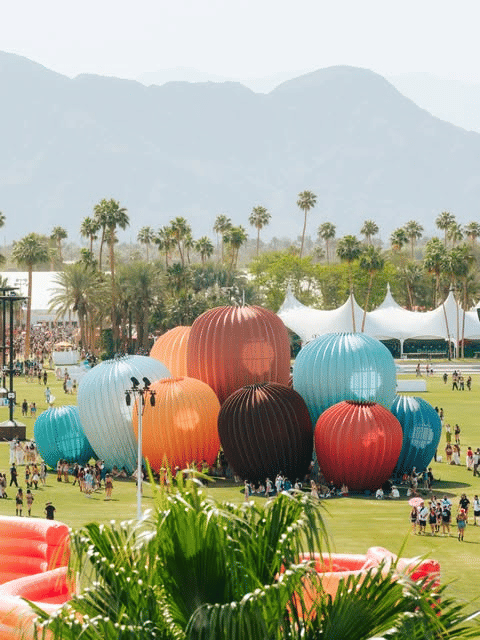 instalasi di coachella