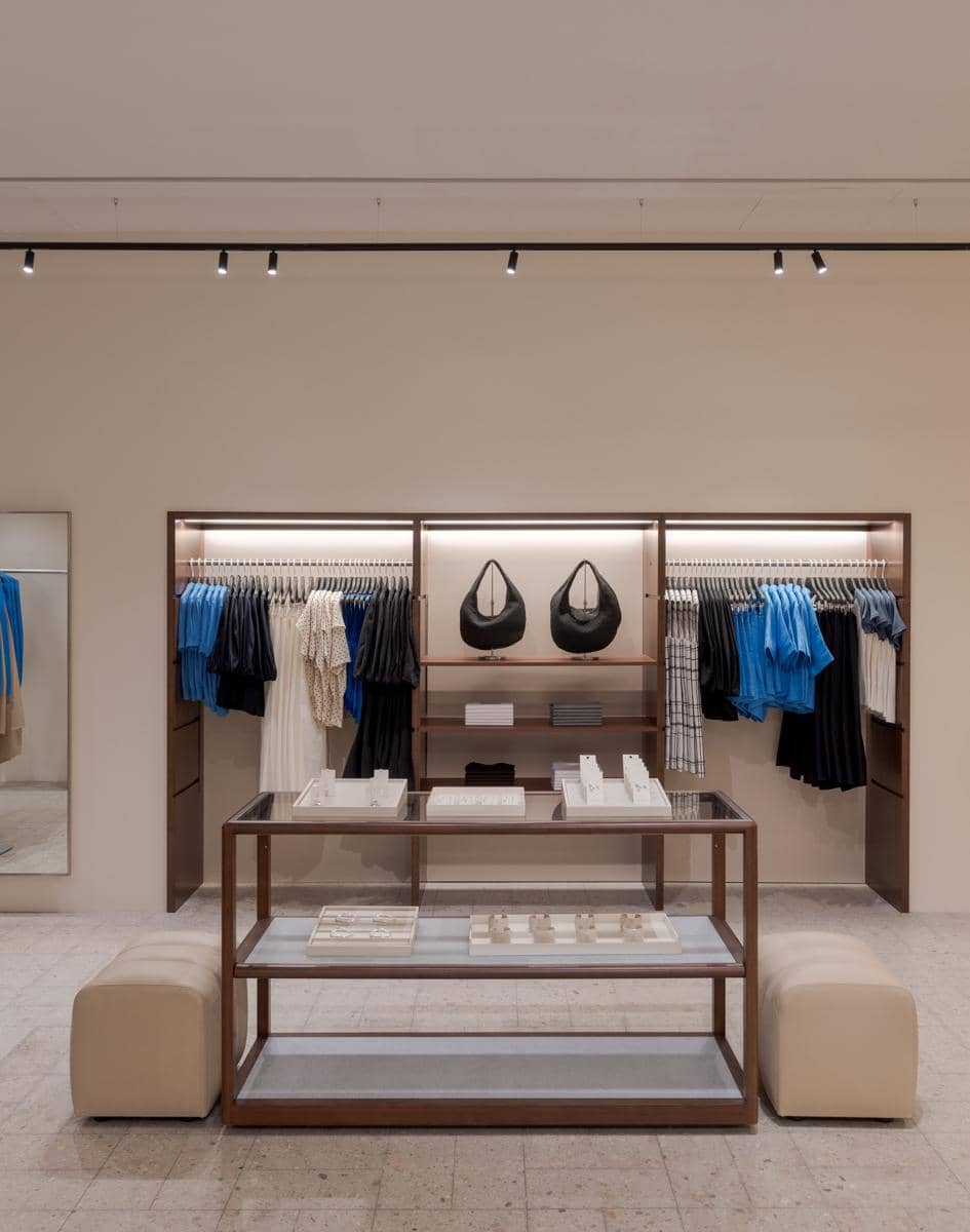 COS Opening First Store in Jakarta_17 April 2026_05.jpg