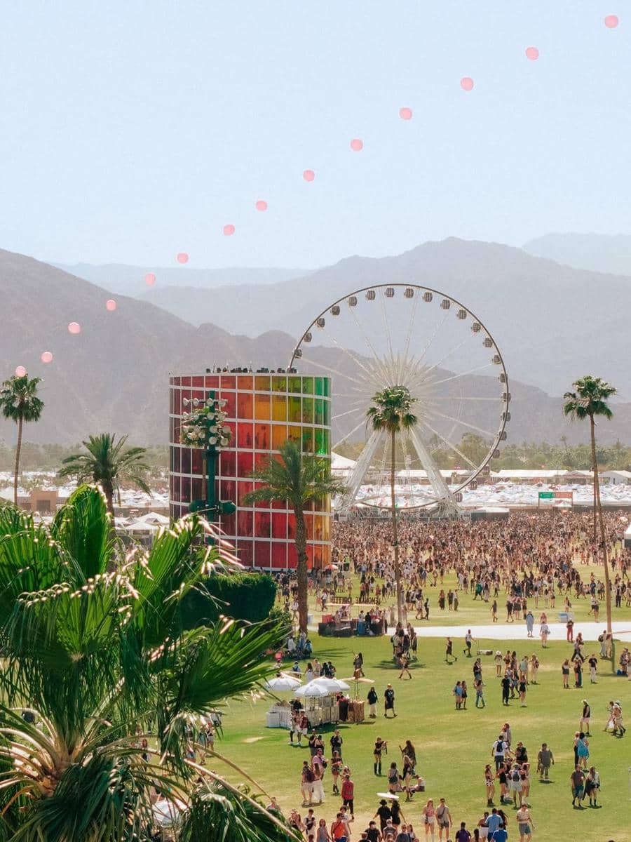 instalasi di coachella