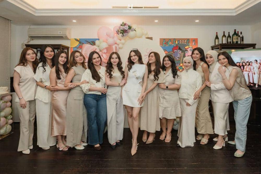 9 Potret Keseruan Bridal Shower Syifa Hadju dan Para Bridesmaid