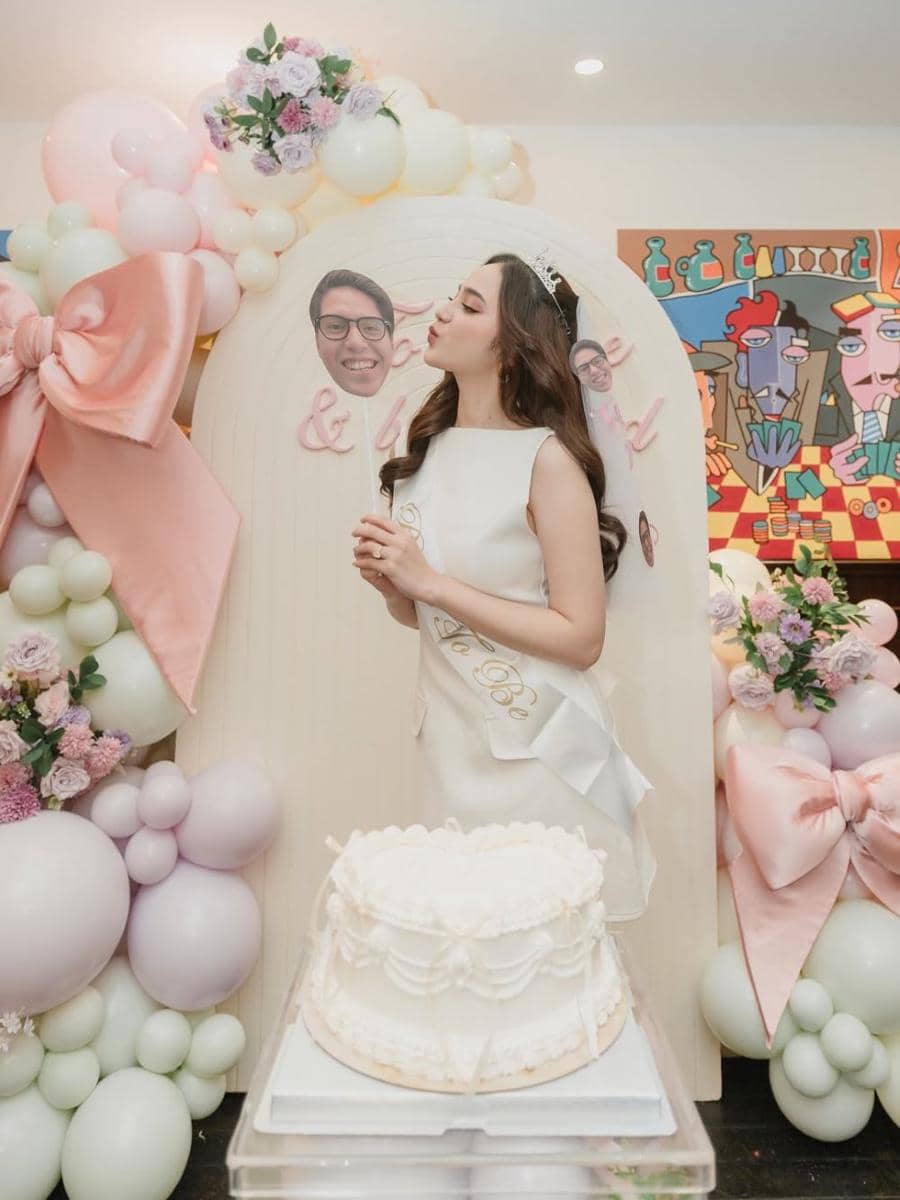 Bridal shower Syifa Hadju