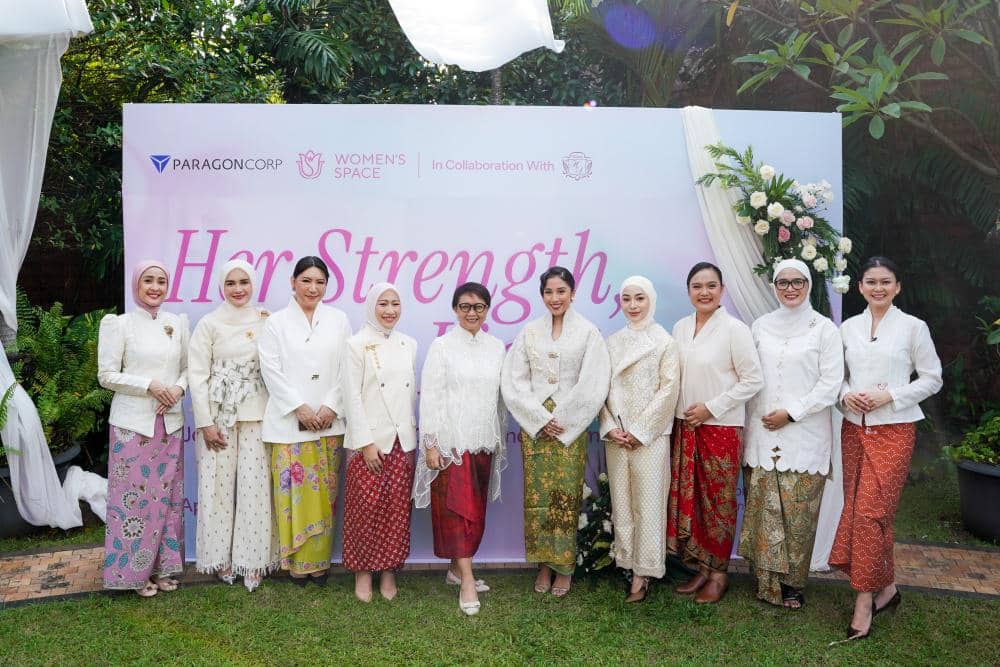Susy Susanti, Retno Marsudi, Marissa Anita, dr. Sari Chairunnisa, Nikita Willy, Nadia Habibie