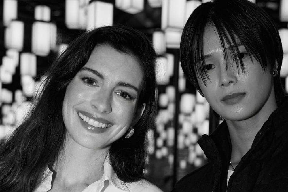 K '&TEAM' and Anne Hathaway.jpeg