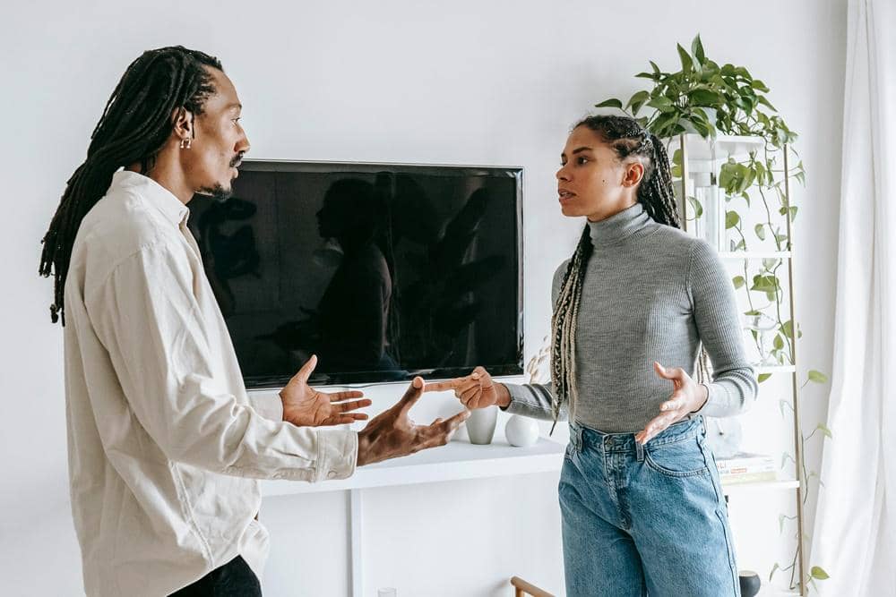 Cara Menyikapi Silent Treatment