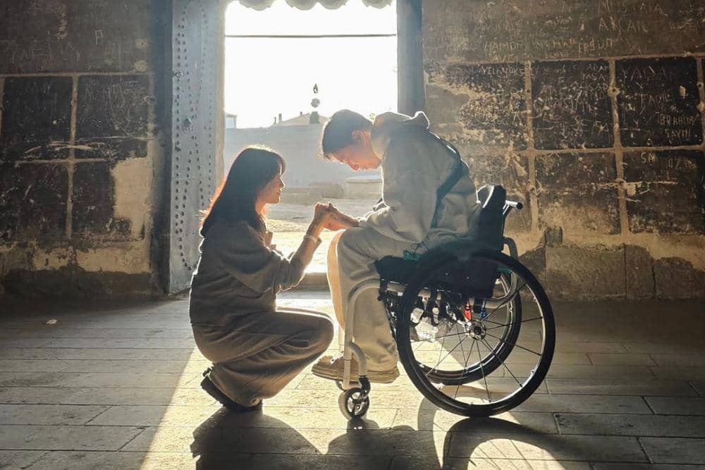 Song Ji Eun dan Park We