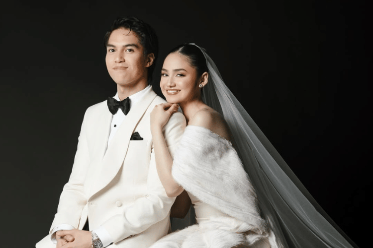 Gaya Syifa Hadju dengan Bridal Look di Foto Pre-Wedding Terbaru