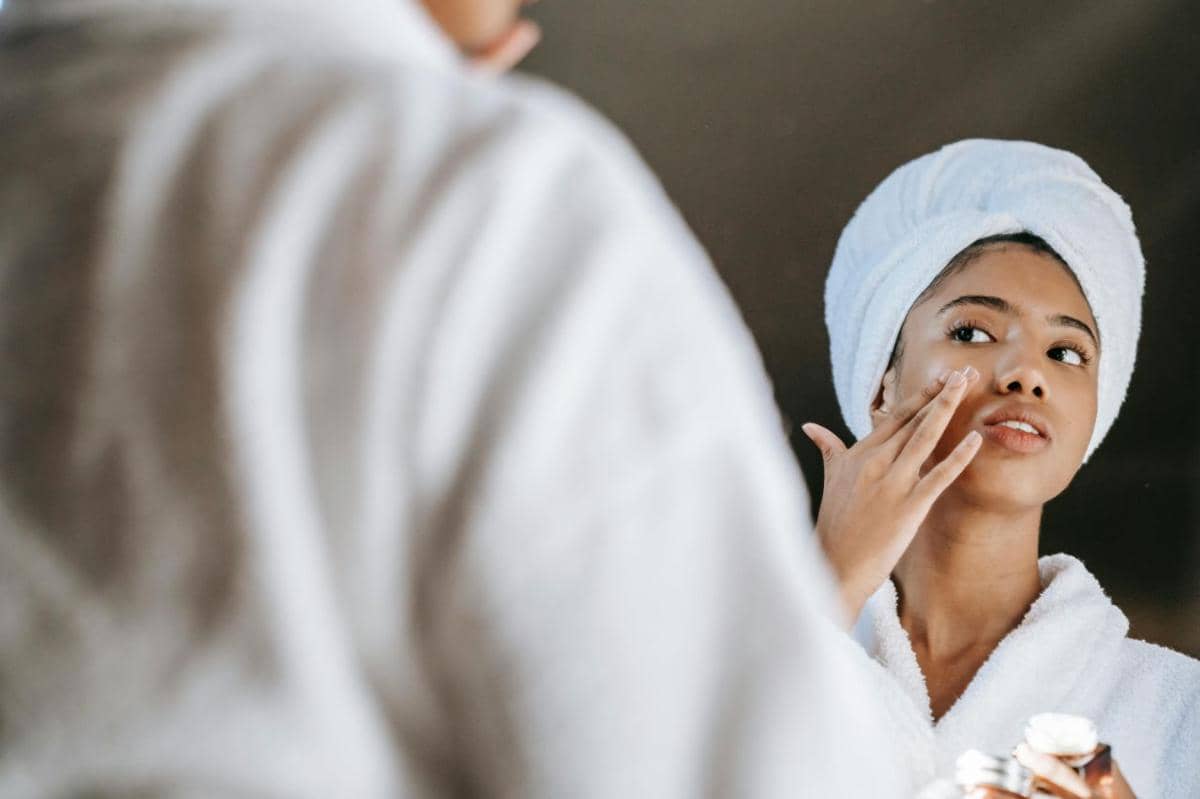 tips layering kandungan skincare sesuai masalah kulit