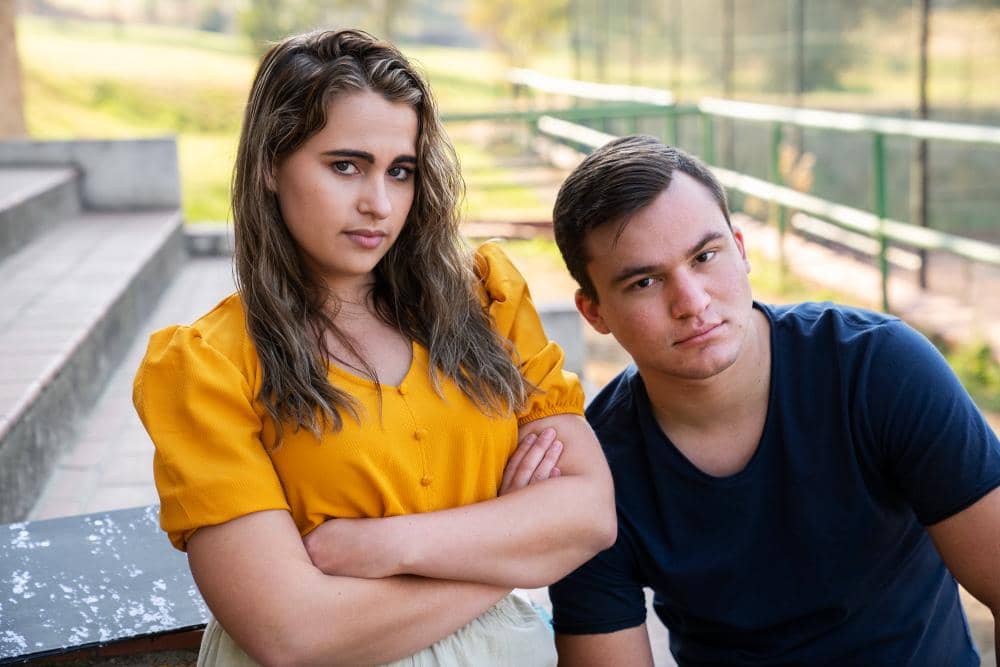 5 Bulan Kelahiran yang Enggan Jatuh Cinta sama Teman Sendiri