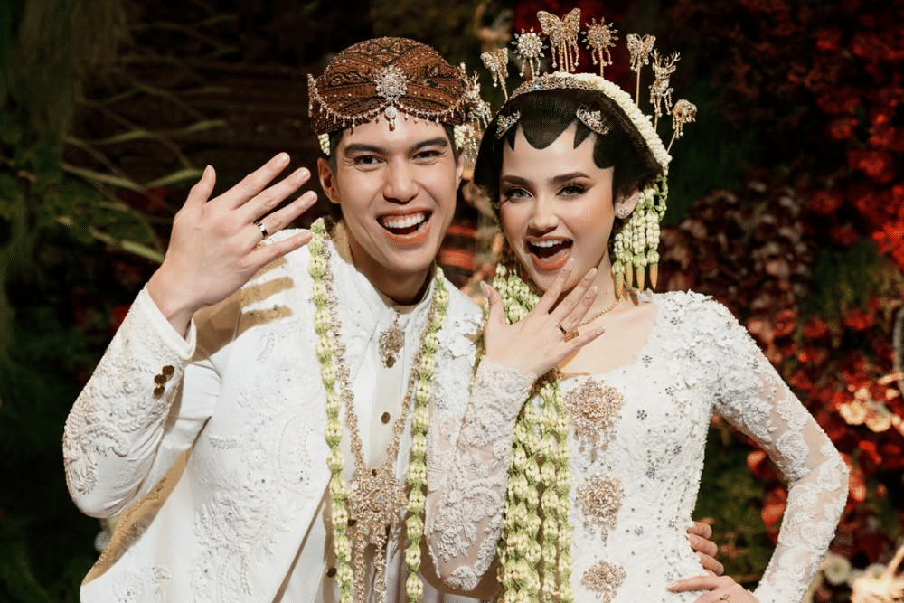 Digelar Adat Jawa, Ini 6 Fakta Pernikahan El Rumi dan Syifa Hadju