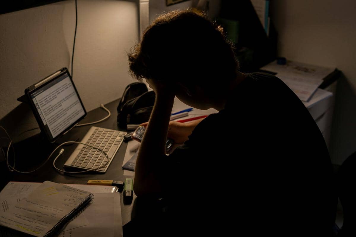 Ilustrasi stres bekerja (unsplash.com/Photo by Borja Verbena)