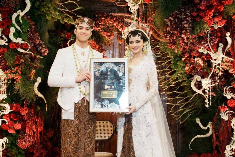 Mahar pernikahan poundsterling dan emas