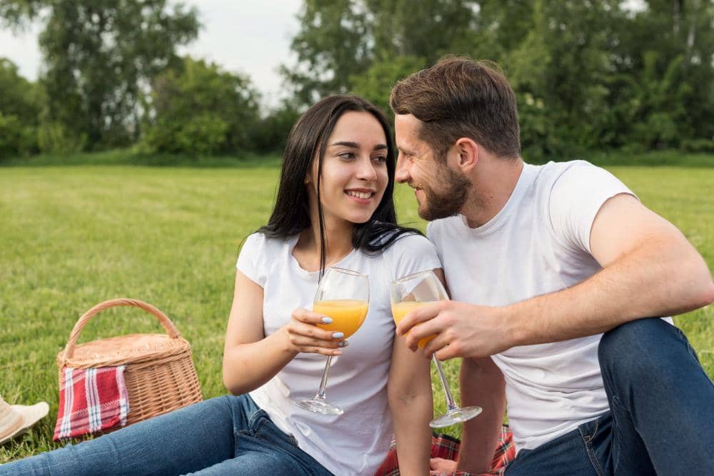 8 Manfaat Microdating dalam Hubungan, Tingkatkan Kedekatan Emosional