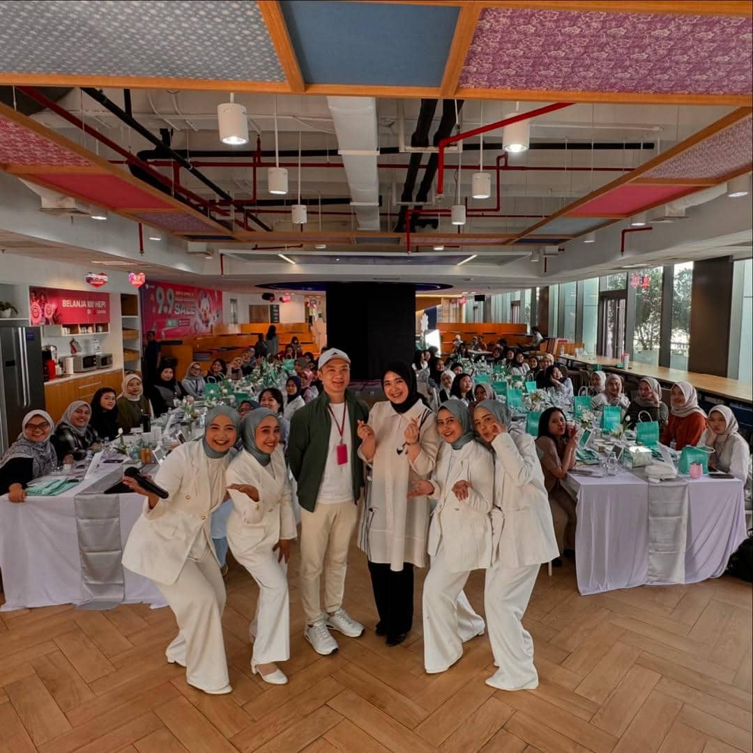 Bulan lalu aku dan dermatologist berkesempatan buat collab sharing edukasi & byk tips skincare r.jpg