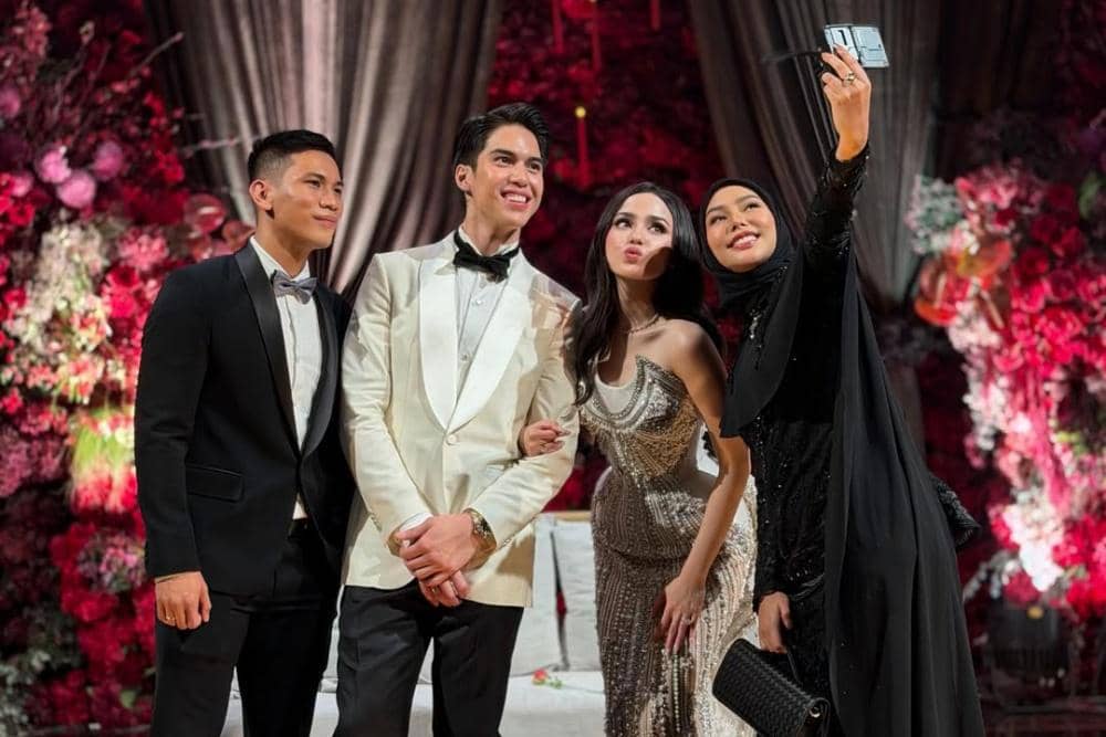 12 Potret Tamu Artis di Resepsi El Rumi & Syifa Hadju, Bertabur Bintang