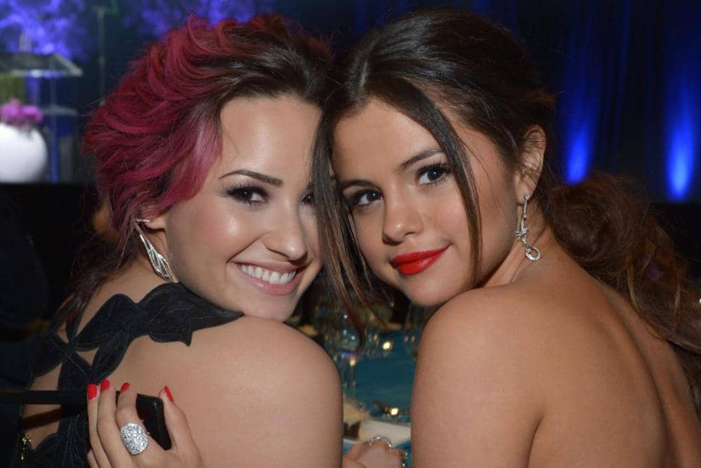 Selena Gomez Demi Lovato.jpg