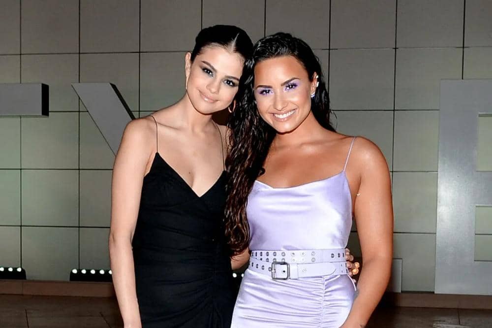 Selena Gomez Datang ke Konser Demi Lovato, Baikan?