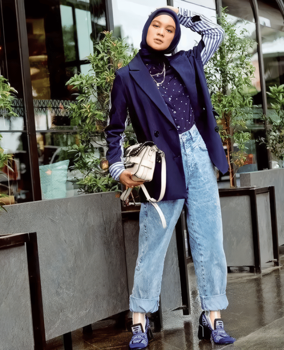 Outfit Indigo.png