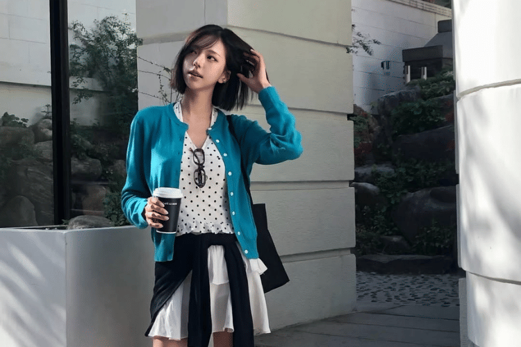 Inspirasi Outfit Polkadot, Motif Klasik yang Selalu Sukses Bikin Modis