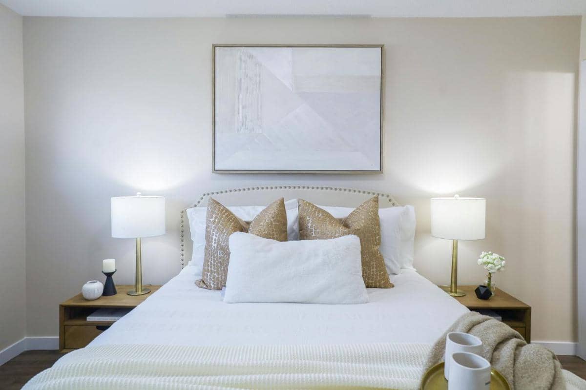 tips memilih bedside lamp yang aesthetic