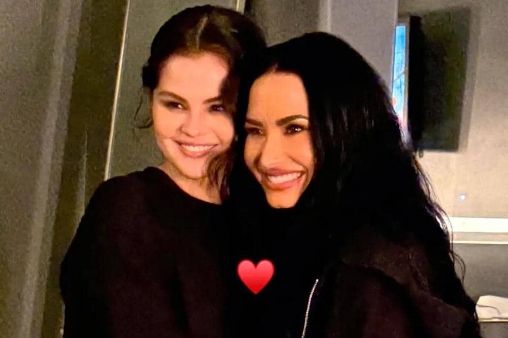 Selena Gomez Demi Lovato.jpg