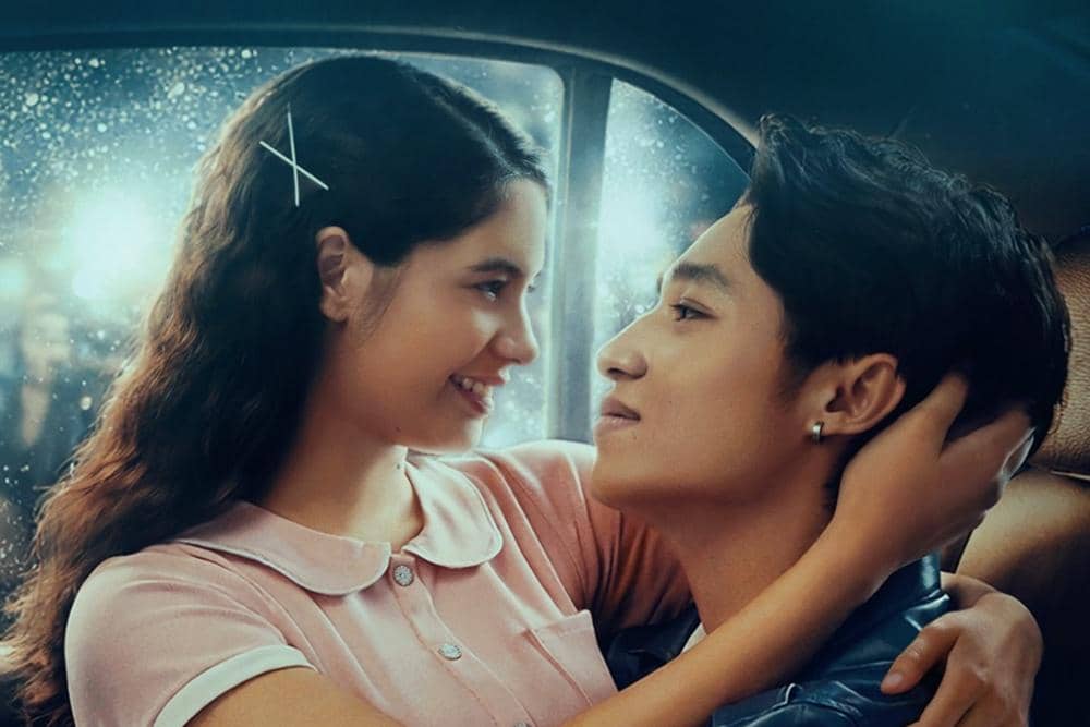 Review Film 'Shaka Oh Shaka', Kisah Cinta Idol & Fans yang Nggak Biasa