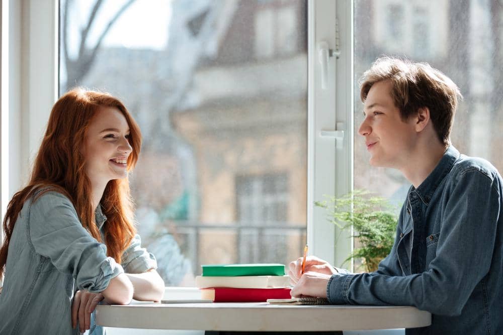 Bagaimana Cara Mengungkapkan Perasaan sebagai Secret Admirer