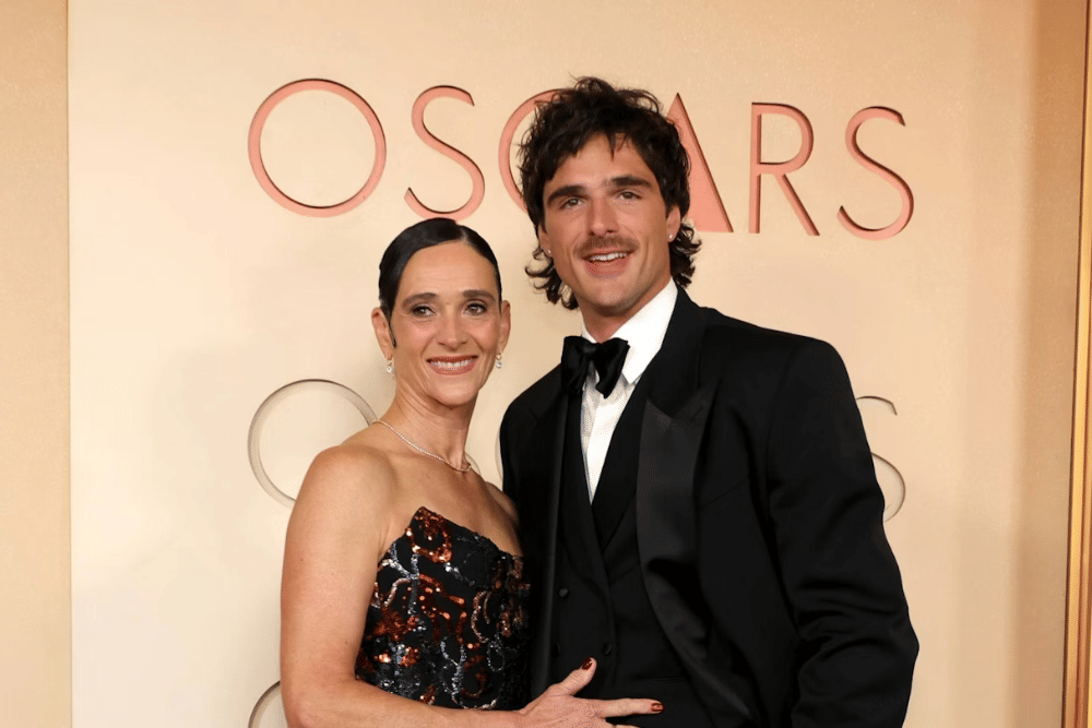 Jacob Elordi dan ibunya