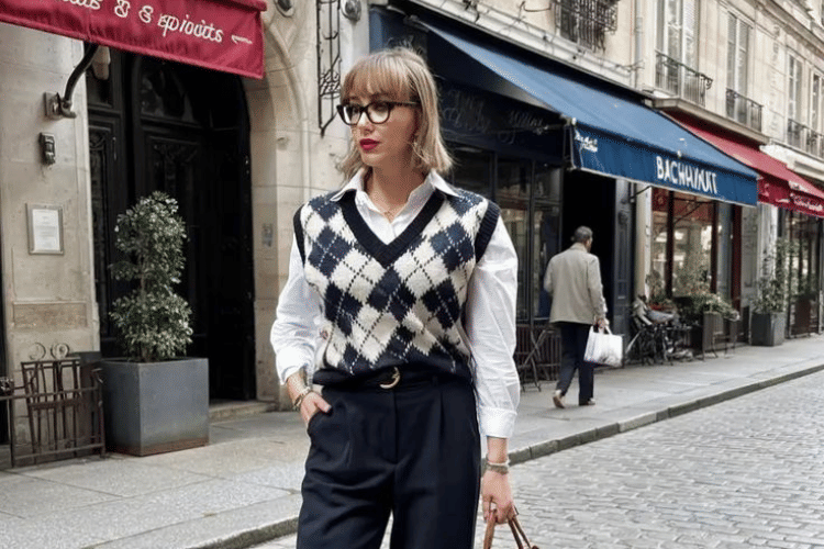 8 Ide Outfit Preppy Style Wanita, Tampil Rapi & Classy Tiap Hari!