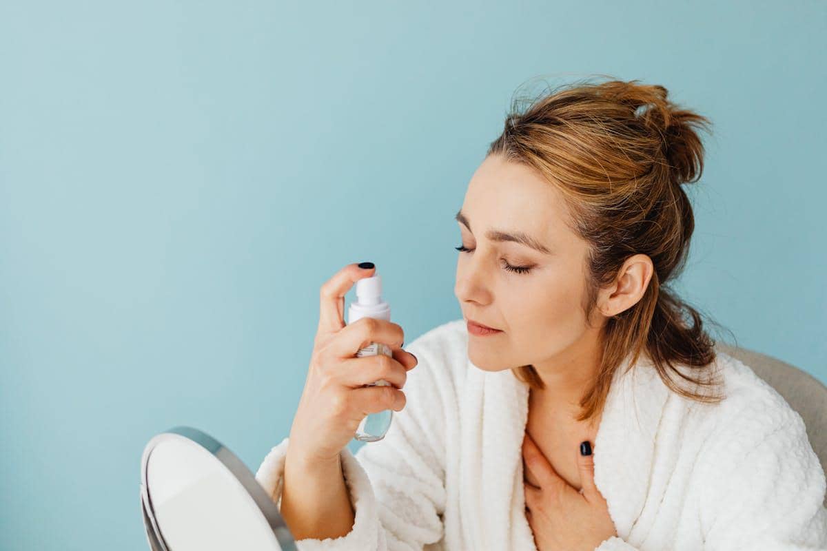 ilustrasi hydrating face mist 