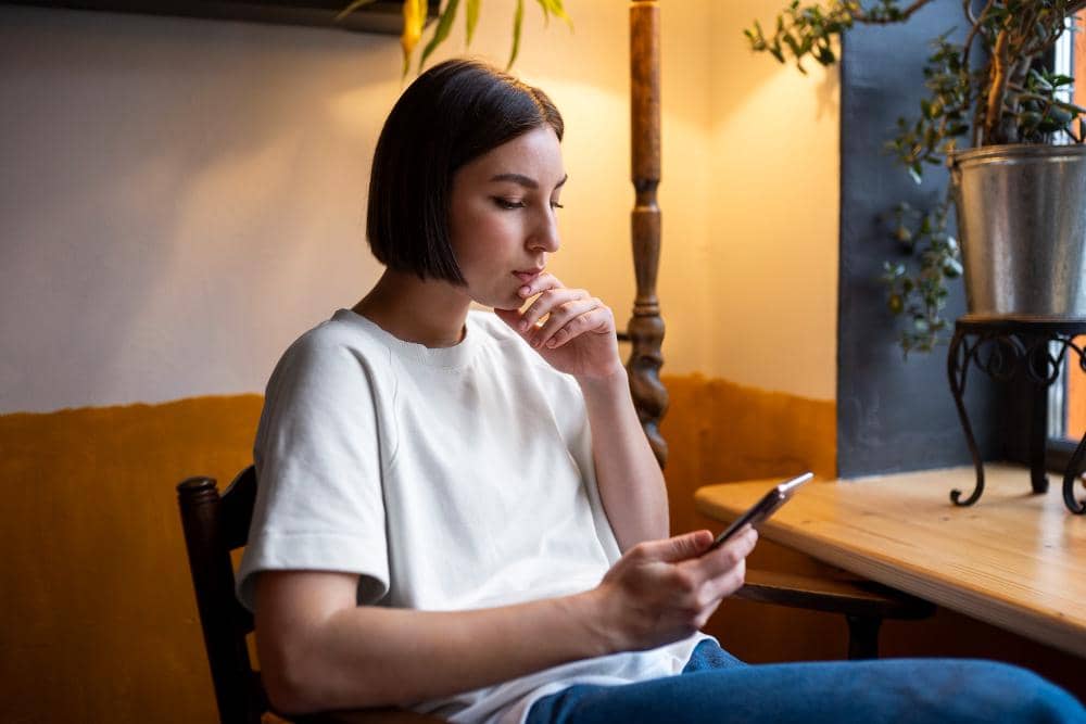 Cara Mengetahui Siapa Secret Admirer Kita