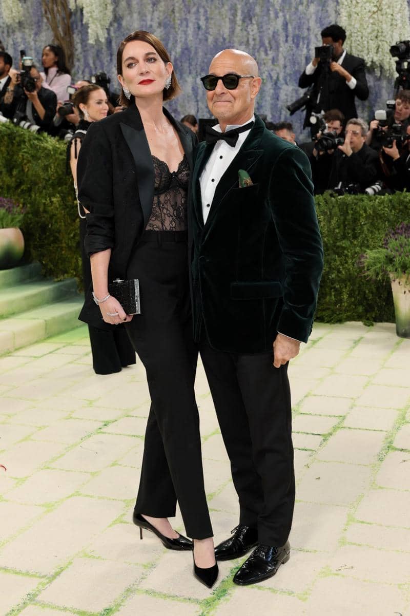 Stanley Tucci dan Felicity Blunt