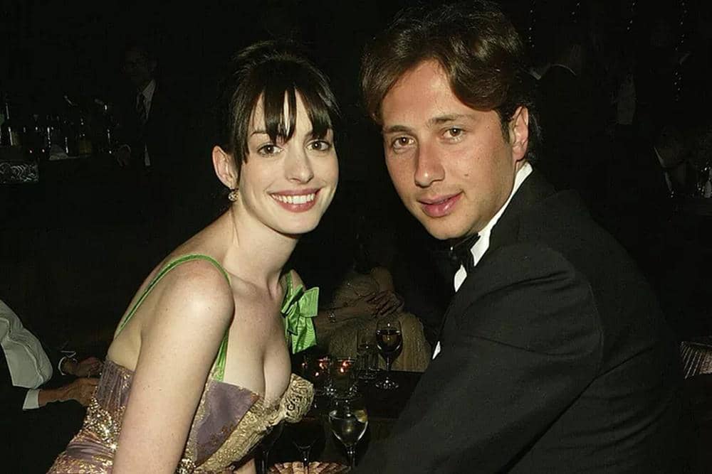 Fakta Asmara Anne Hathaway