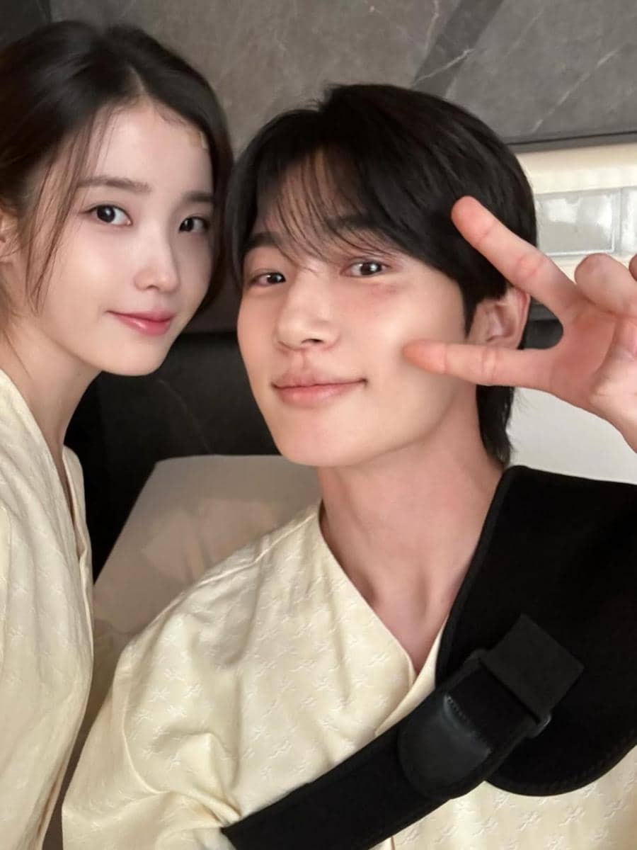 IU dan Byeon Woo Seok