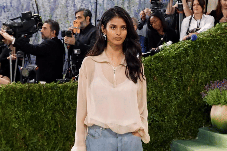 Gaya Bhavita Mandava, Model asal India yang Viral di Met Gala