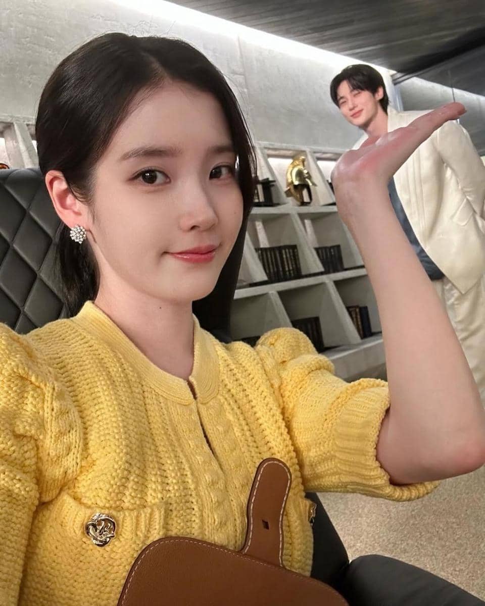IU dan Byeon Woo Seok