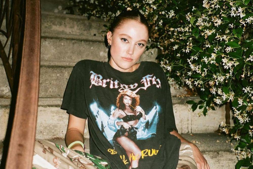 Deretan Gaya Rambut Maika Monroe yang Simpel tapi Stylish