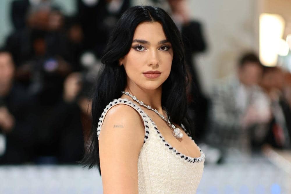Dua Lipa Gugat Samsung Rp260 Miliar, Buntut Foto di Kardus TV