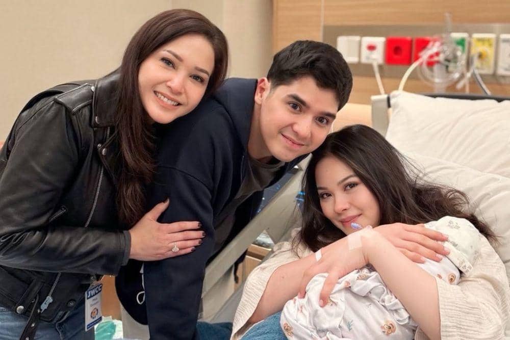 Kelahiran Anak Pertama Alyssa Daguise dan Al Ghazali