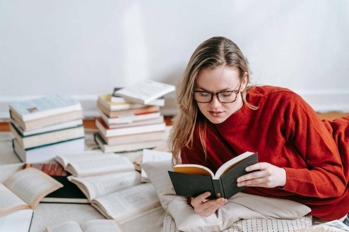9 Rekomendasi Buku Nonfiksi yang Cocok untuk Gen Z